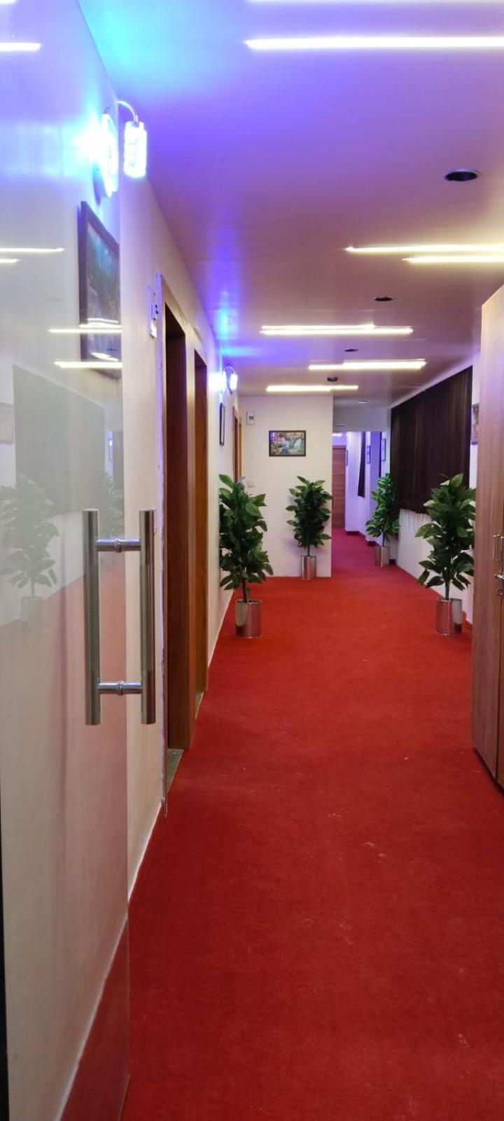 Hotel Royal Relax Gandhinagar Exterior photo